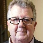 [Picture of Steve HEWLETT]