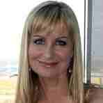 [Picture of Sian Lloyd]
