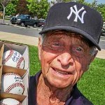 [Picture of Bobby Shantz]