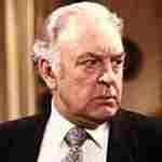 [Picture of Donald Sinden]