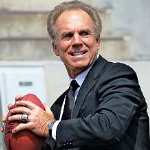 [Picture of Roger Staubach]