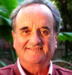 [Picture of Mark Tully]