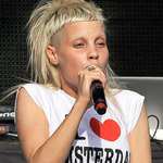 [Picture of Yolandi Visser]