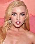 [Picture of Lexi Belle]