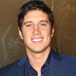 [Picture of Vernon Kay]