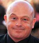 [Picture of Ross Kemp]