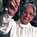 [Picture of Stephanie Kwolek]