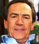 [Picture of Robert Lindsay]