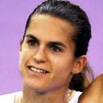 [Picture of Amélie Mauresmo]
