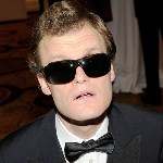 [Picture of Derek Paravicini]