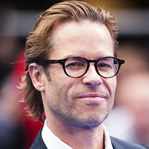 [Picture of Guy Pearce]