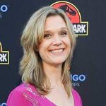 [Picture of Ariana Richards]