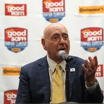 [Picture of Dick Vitale]