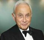 [Picture of Les Wexner]